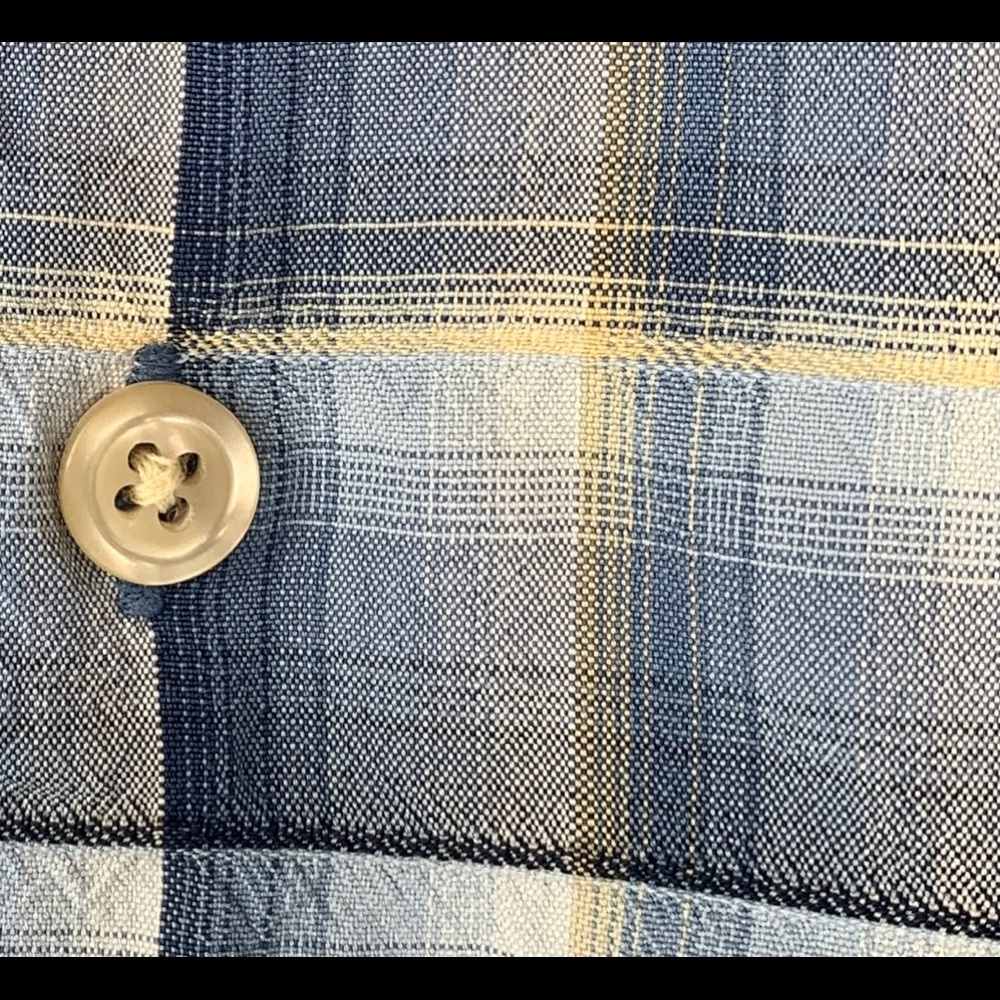 Tommy Bahama Men’s Large Hawaiian Shirt - Picture 4 of 11